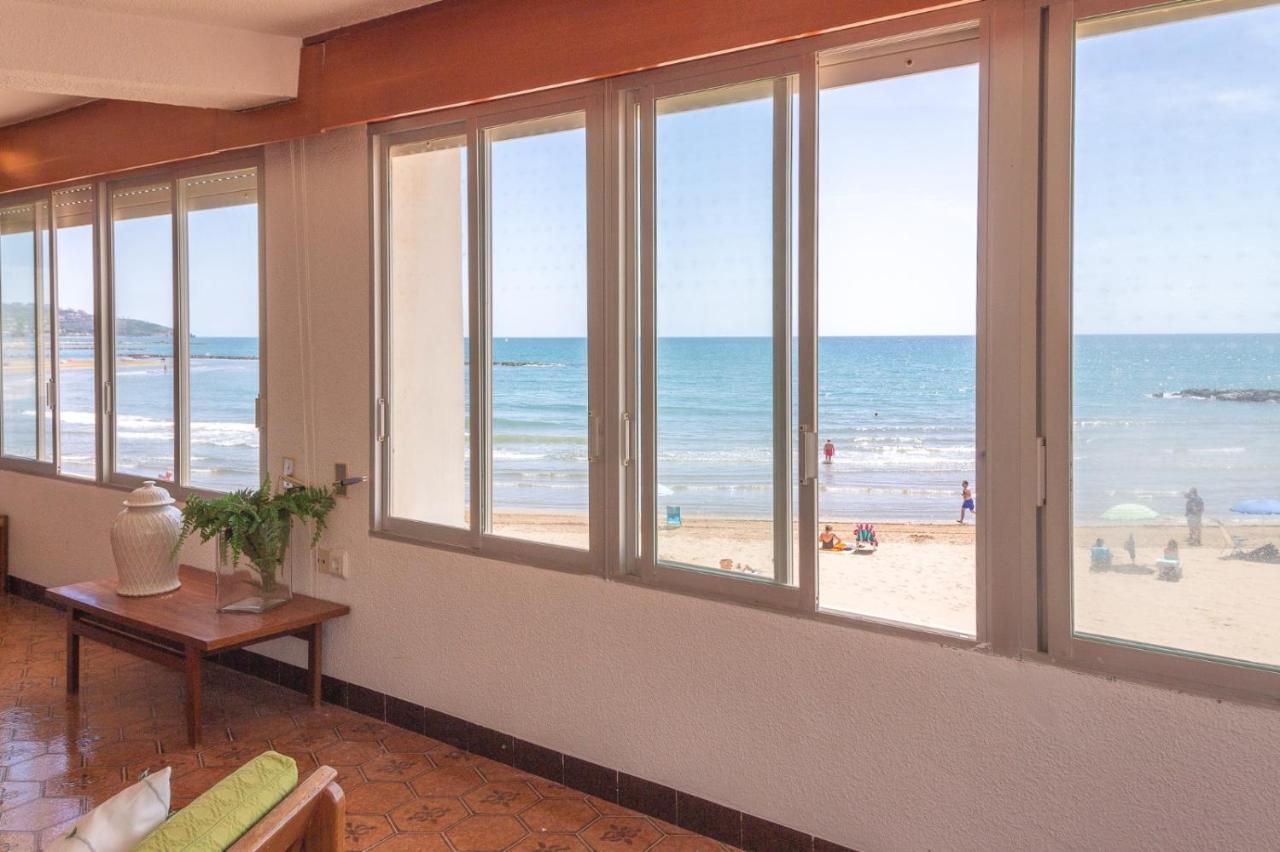 Magnifica Villa Aireola Frente Al Mar بينيكاسّين المظهر الخارجي الصورة